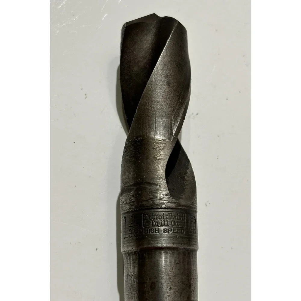 Large‎ detroit twist drill bit 1 1/32 high speed